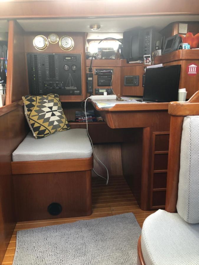 From September Lyra On The Go To Suriname Till 1 April 2026 Joint Captain Casey Medemblik Exteriér fotografie